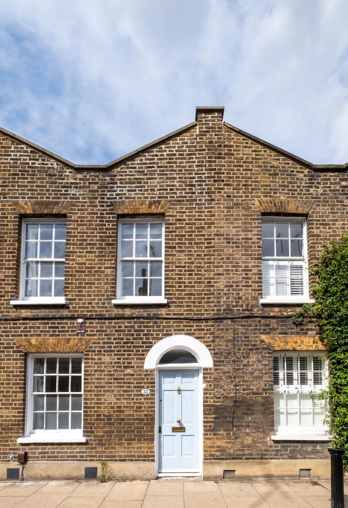 Villa Location In London