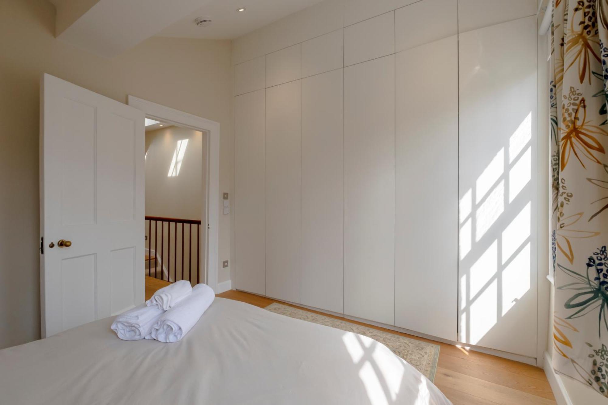 Location In Villa London